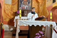 699737b3-6f6e-42e4-8fca-a901298bff92