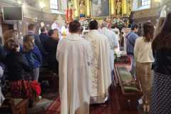 a963c2ef-e231-4bff-a9c5-1f8bab24d319